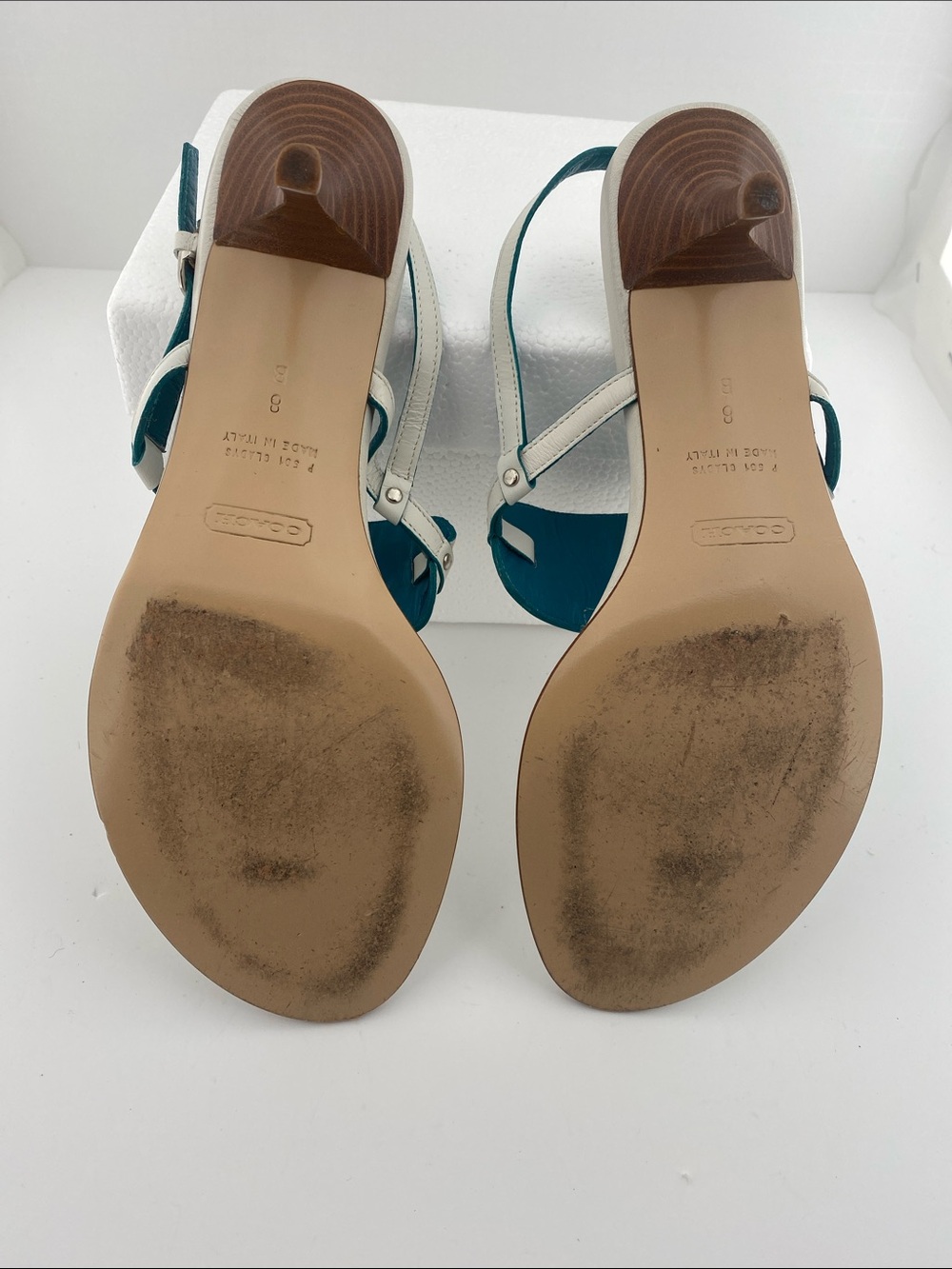 Coach White Leather Thong Sandals with Teal Straps - Picture 4 of 5
